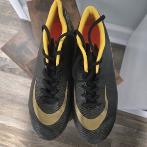 Black and Gold Mens Soccer Cleats